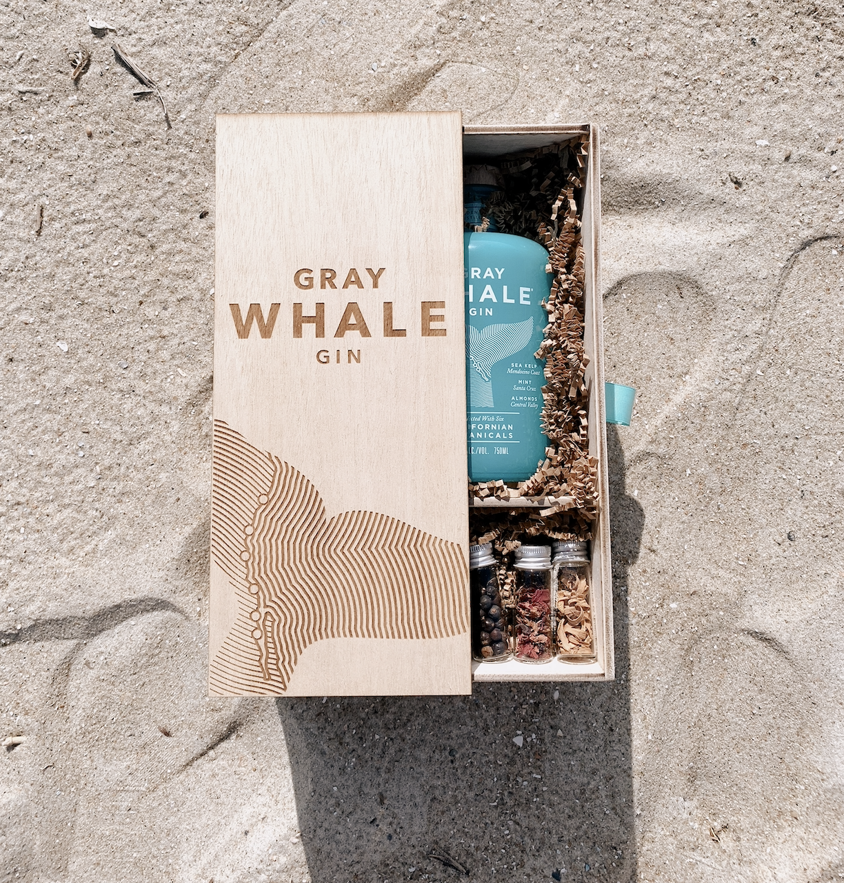 Gray Whale Gin,  | International Design Awards Winners